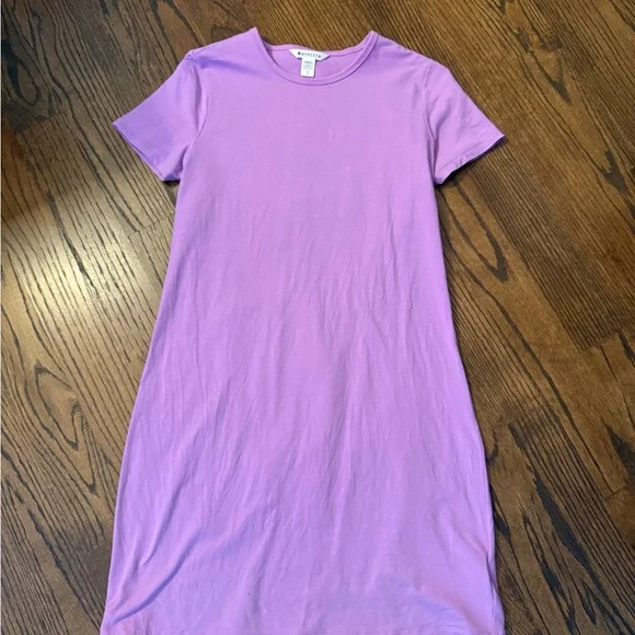 Athleta essential tee dress - Picture 2 of 6